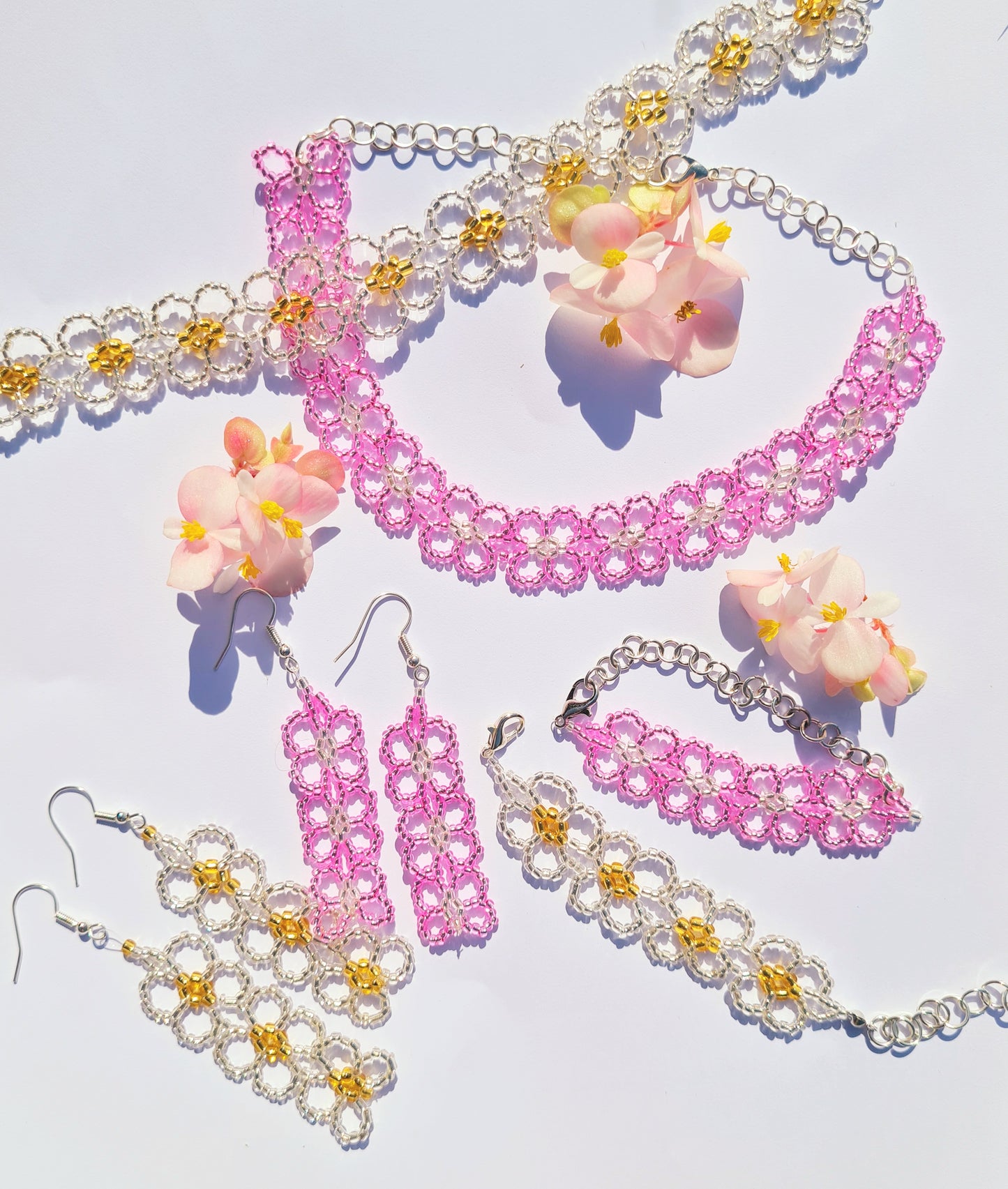 Pink Daisy Chain Bracelet