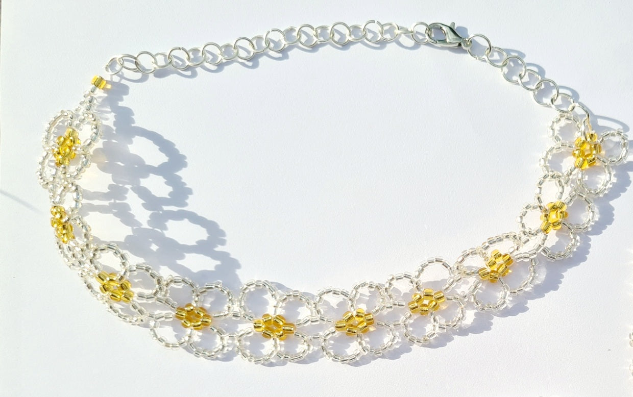 White Daisy Chain Necklace