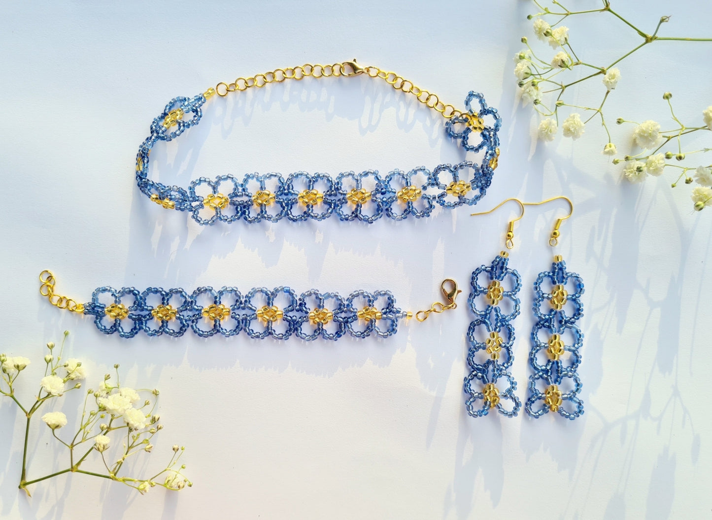 Blue Daisy Chain Necklace